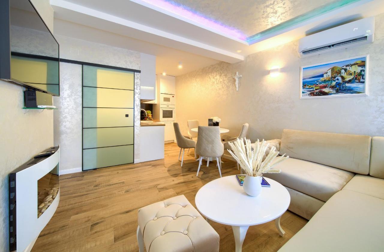 Luxury Apartments Jf Раб Экстерьер фото